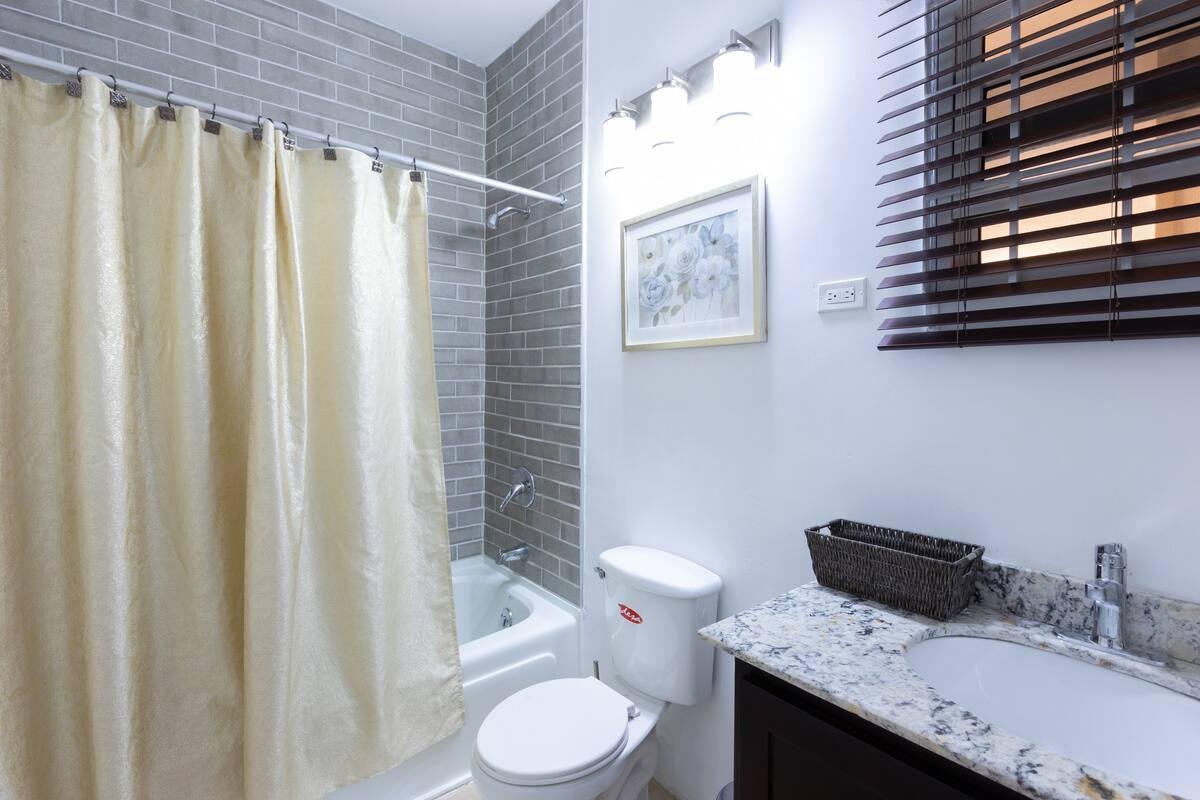 Tenth image of G03-8 Kensington Crescent in KINGSTON, Kingston, Jamaica - property is For Sale