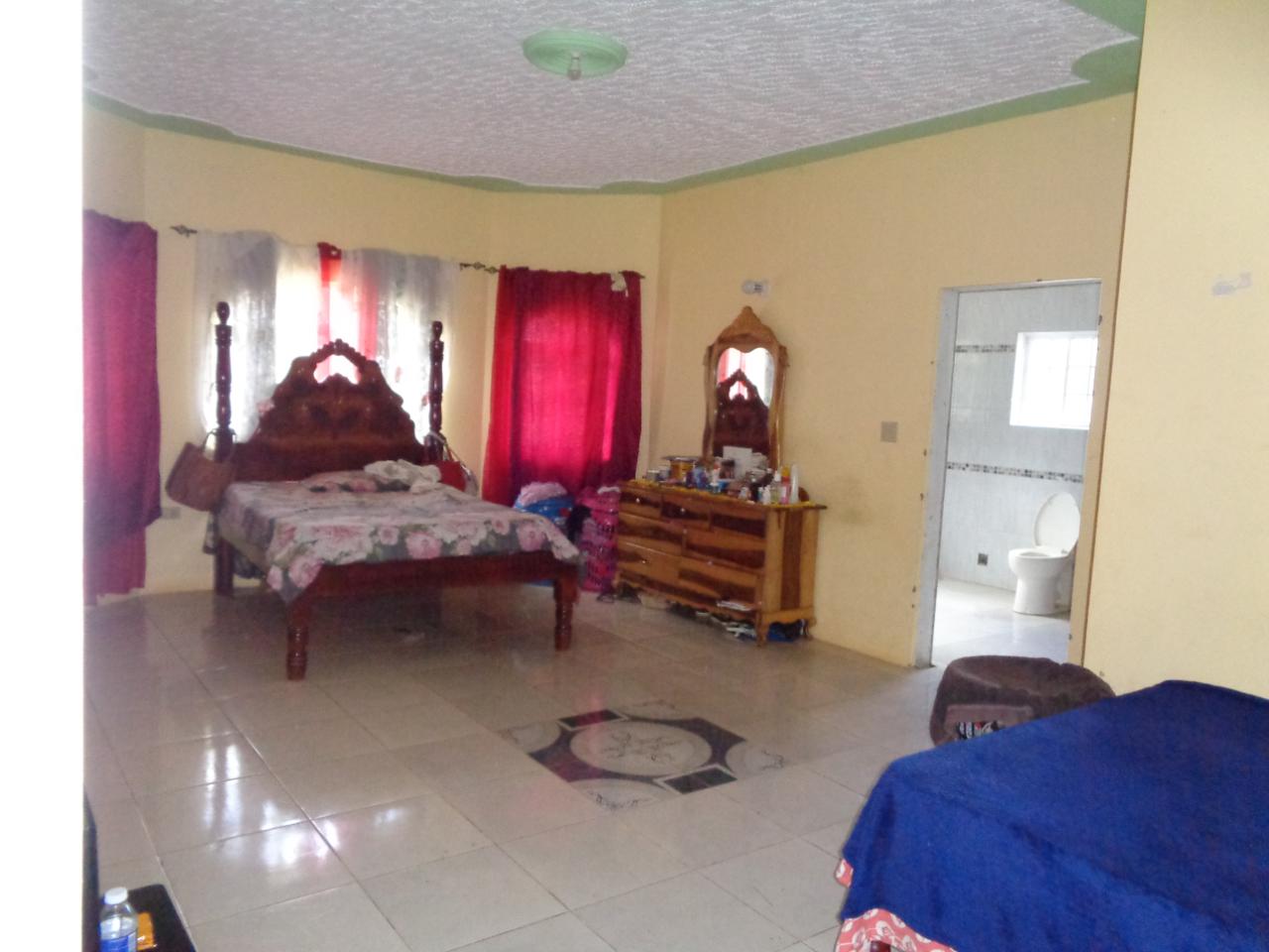 Tenth image of Silvergrove in Maidstone, Manchester, Jamaica - property is For Sale