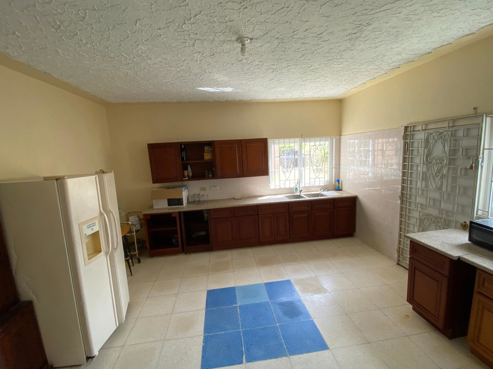 Eleventh image of 77 Woodpecker Drive, Hellshi in Greater Portmore, St. Catherine, Jamaica - property is For Sale