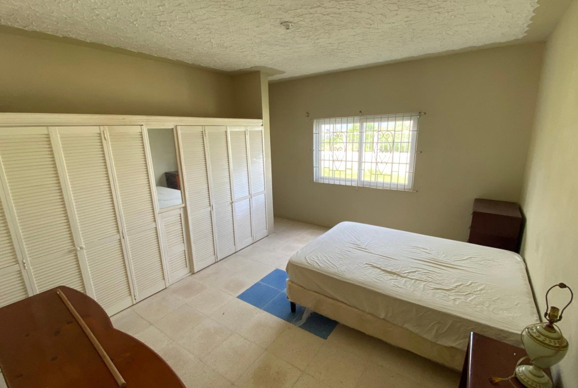 Twelfth image of 77 Woodpecker Drive, Hellshi in Greater Portmore, St. Catherine, Jamaica - property is For Sale