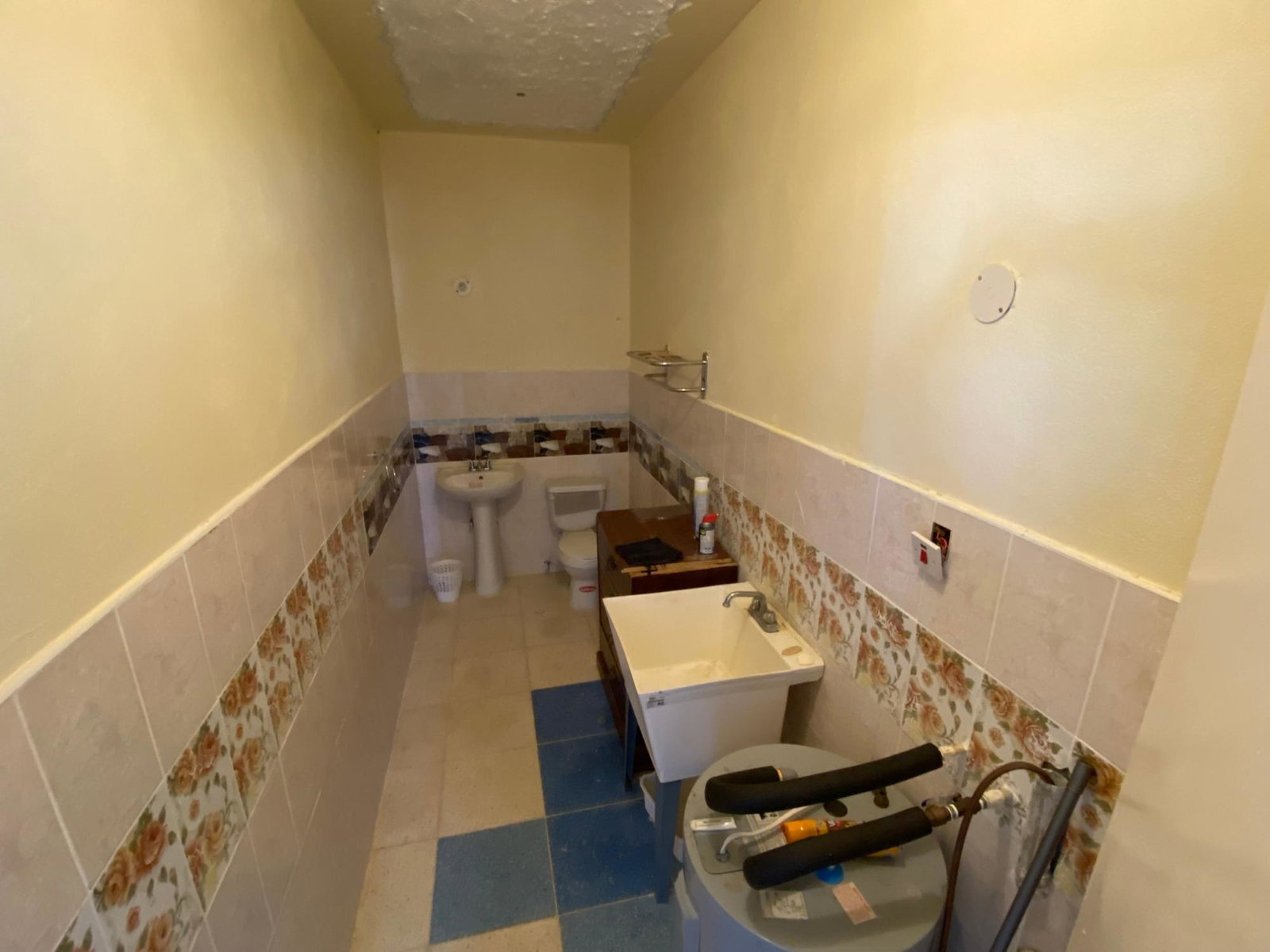 Nineteenth image of 77 Woodpecker Drive, Hellshi in Greater Portmore, St. Catherine, Jamaica - property is For Sale