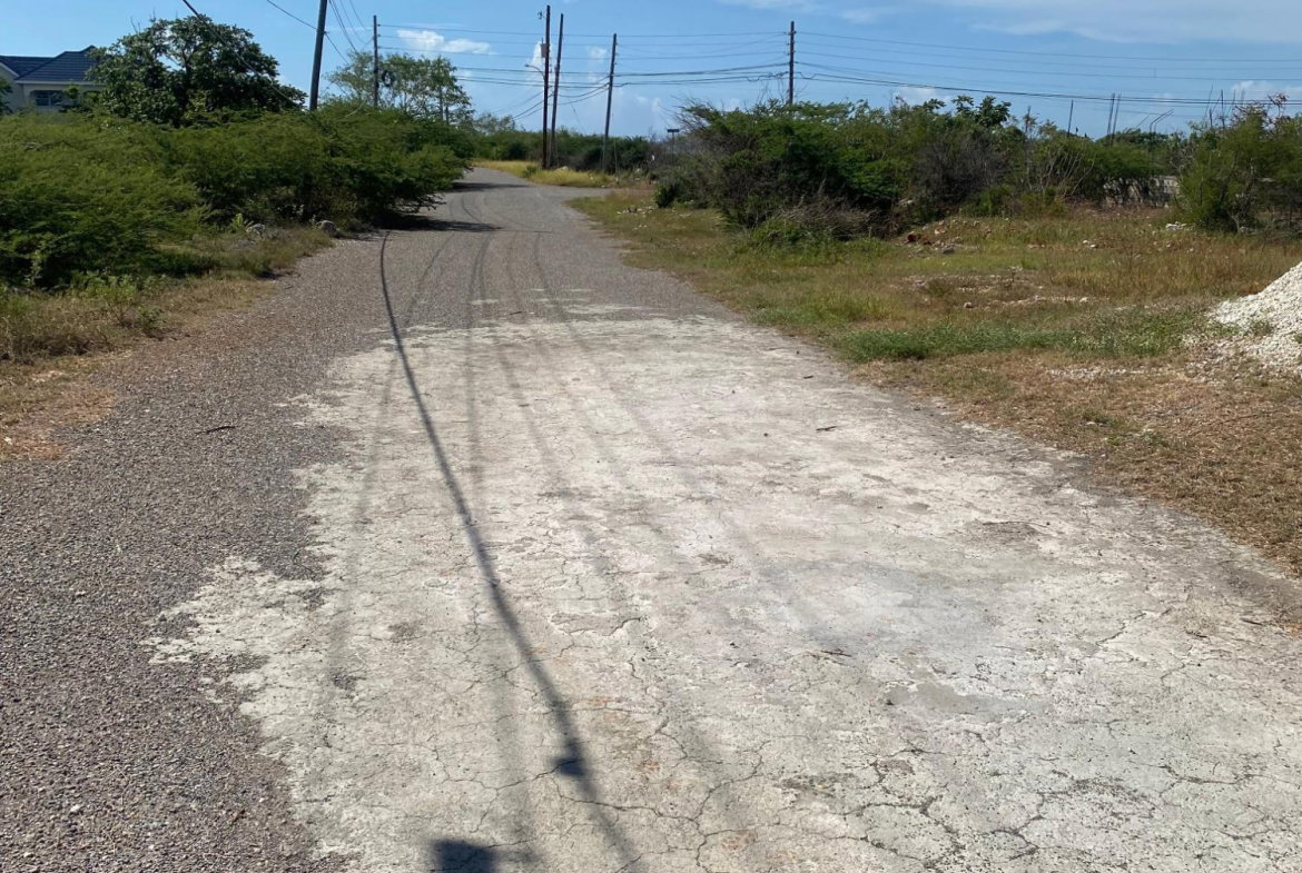 Fifth image of 77 Woodpecker Drive, Hellshi in Greater Portmore, St. Catherine, Jamaica - property is For Sale