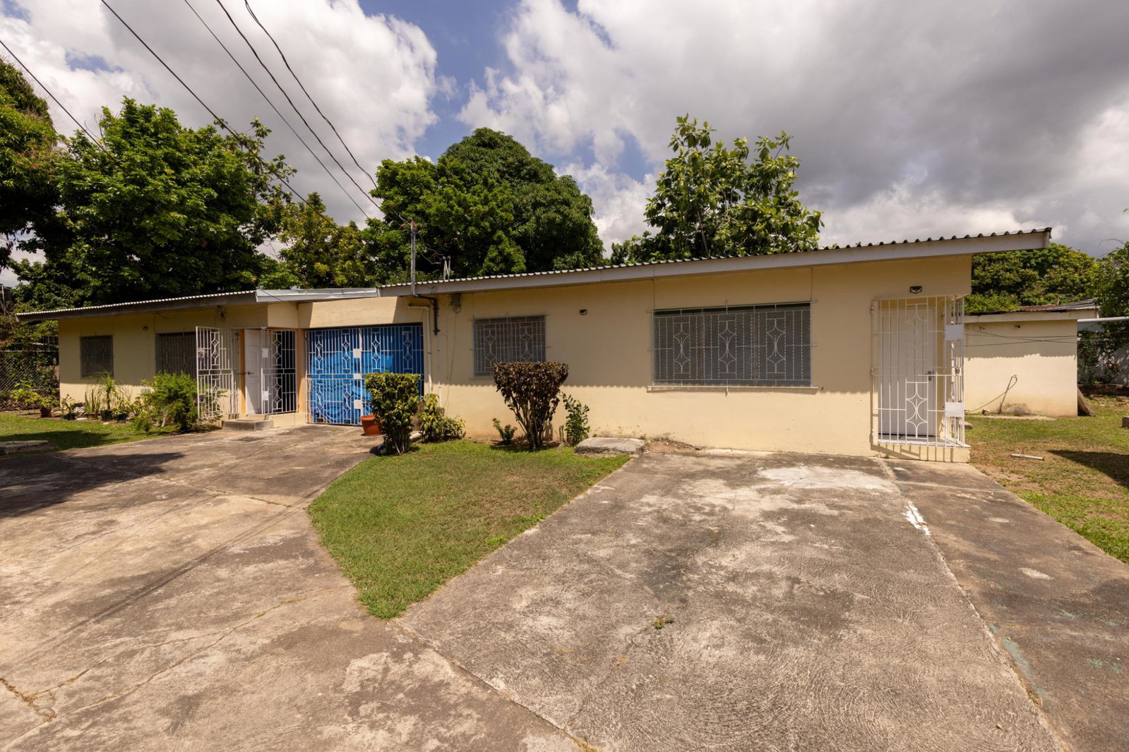 Investment-Opportunity-Multi-Unit-Property-for-Sale-in-Kgn-8-Jamaica Eleventh image of 26 Lawrence Ave, Kgn 8 in Kingston 8, St. Andrew, Jamaica - property is For Sale