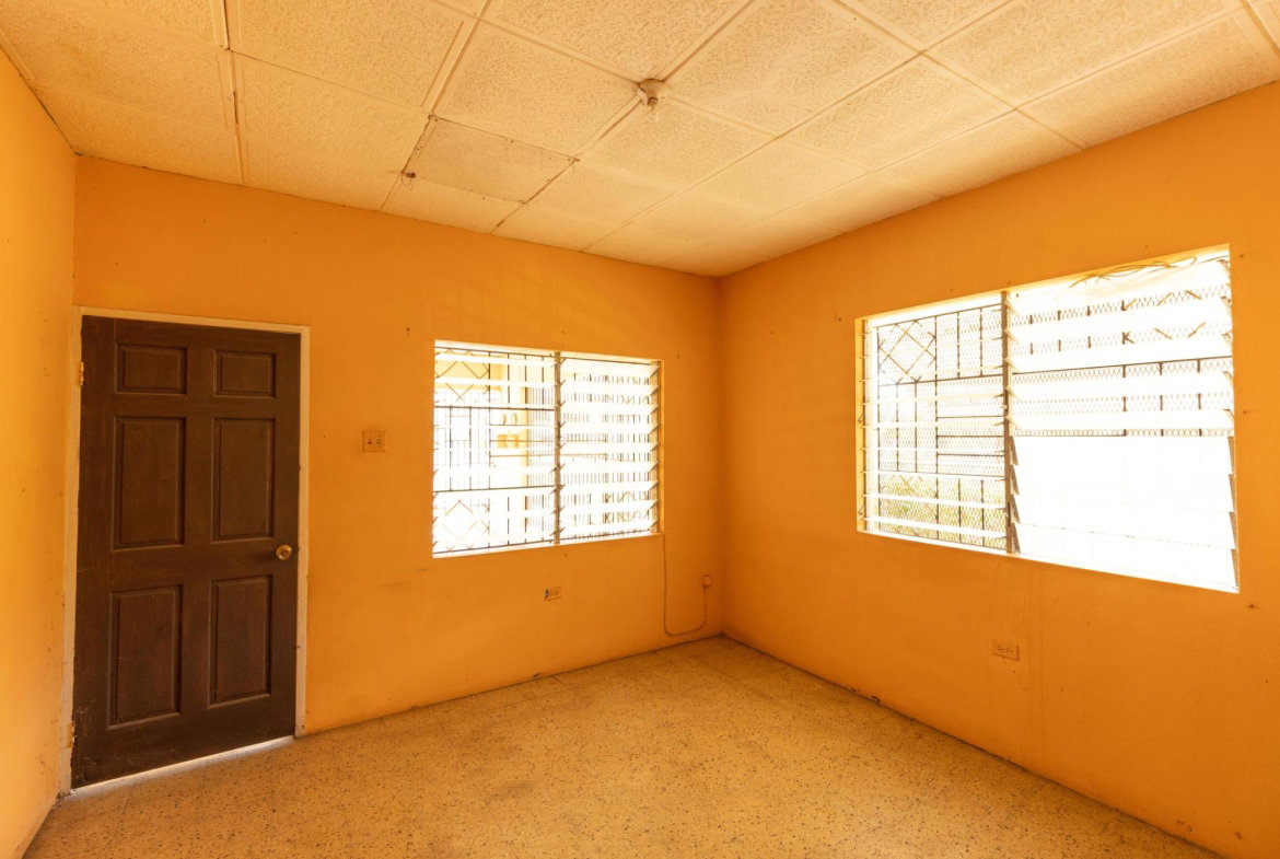 Sixteenth image of 26 Lawrence Ave, Kgn 8 in Kingston 8, St. Andrew, Jamaica - property is For Sale
