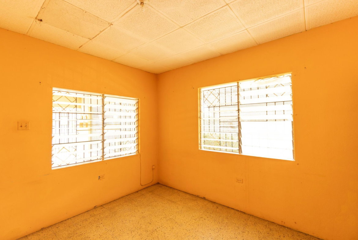 Eighteenth image of 26 Lawrence Ave, Kgn 8 in Kingston 8, St. Andrew, Jamaica - property is For Sale