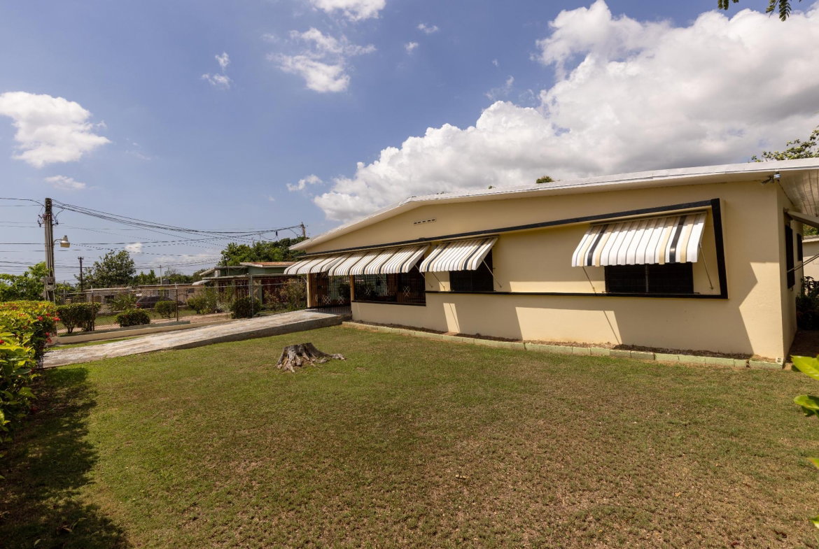 Third image of 26 Lawrence Ave, Kgn 8 in Kingston 8, St. Andrew, Jamaica - property is For Sale
