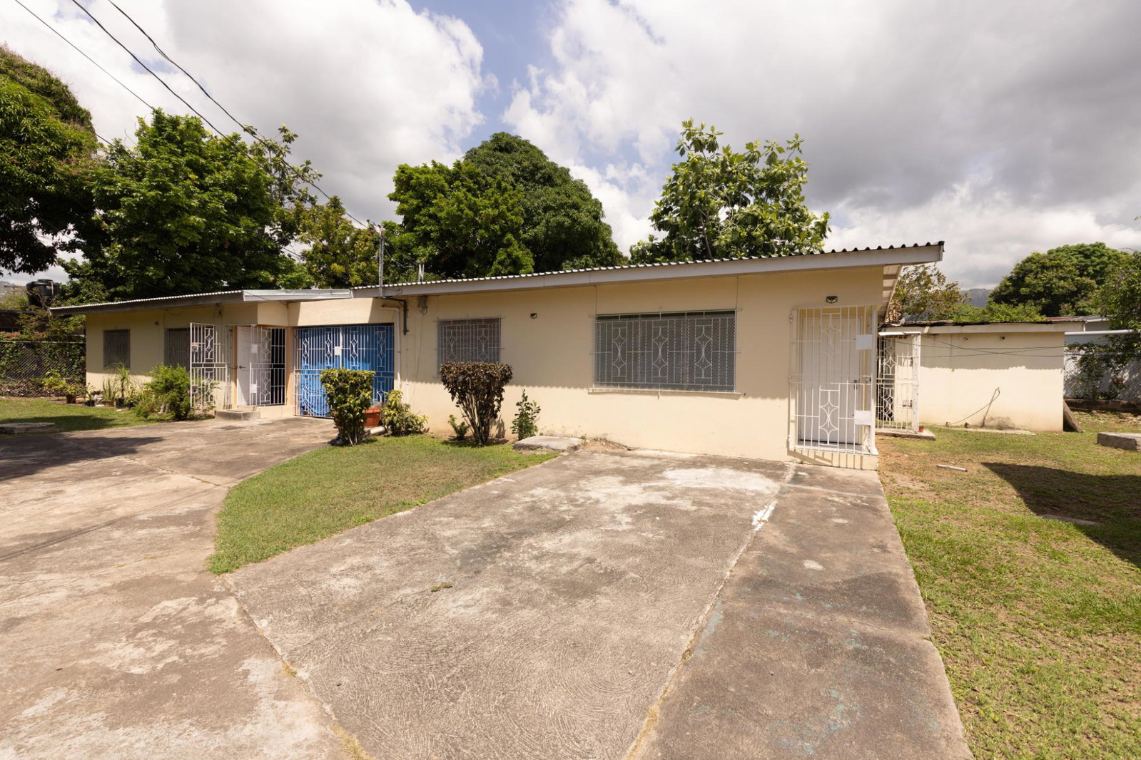 Investment-Opportunity-Multi-Unit-Property-for-Sale-in-Kgn-8-Jamaica Thirtieth image of 26 Lawrence Ave, Kgn 8 in Kingston 8, St. Andrew, Jamaica - property is For Sale