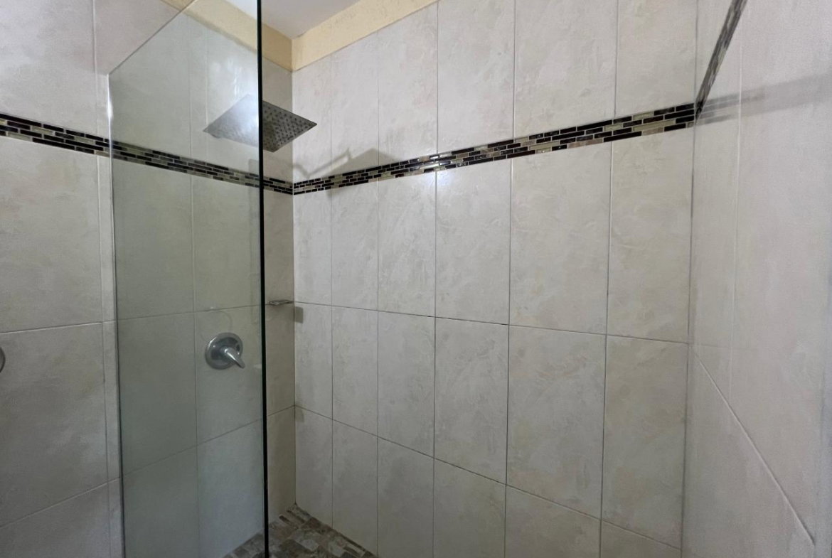 Eleventh image of 23-9-11 Washington Drive, Kgn 10 in Kingston 10, St. Andrew, Jamaica - property is For Sale