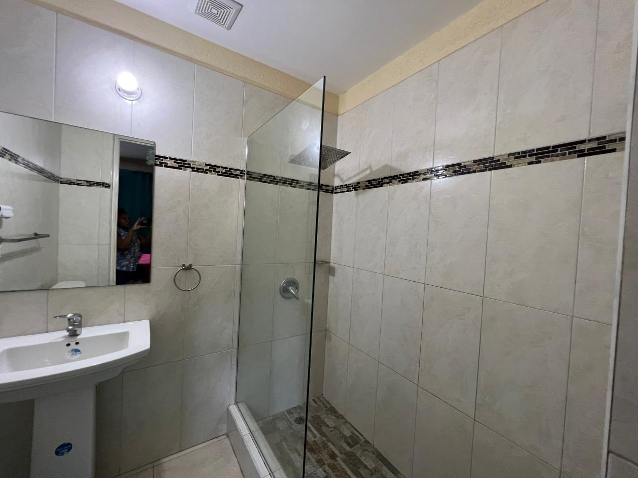 Luxurious-1-Bedroom-Apartment-for-Sale-in-Drumblair-St.-Andrew Fourteenth image of 23-9-11 Washington Drive, Kgn 10 in Kingston 10, St. Andrew, Jamaica - property is For Sale