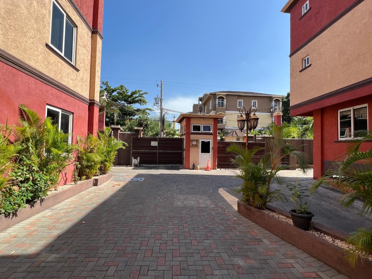 Luxurious-1-Bedroom-Apartment-for-Sale-in-Drumblair-St.-Andrew Eighteenth image of 23-9-11 Washington Drive, Kgn 10 in Kingston 10, St. Andrew, Jamaica - property is For Sale