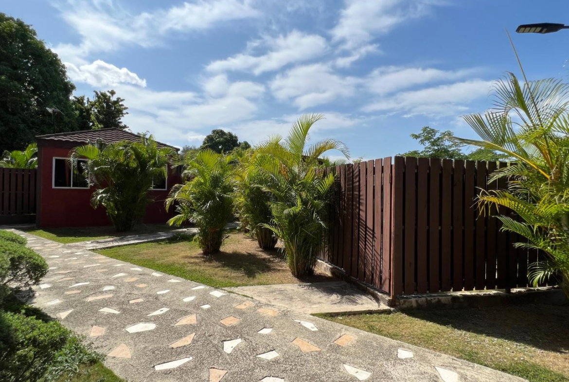Nineteenth image of 23-9-11 Washington Drive, Kgn 10 in Kingston 10, St. Andrew, Jamaica - property is For Sale
