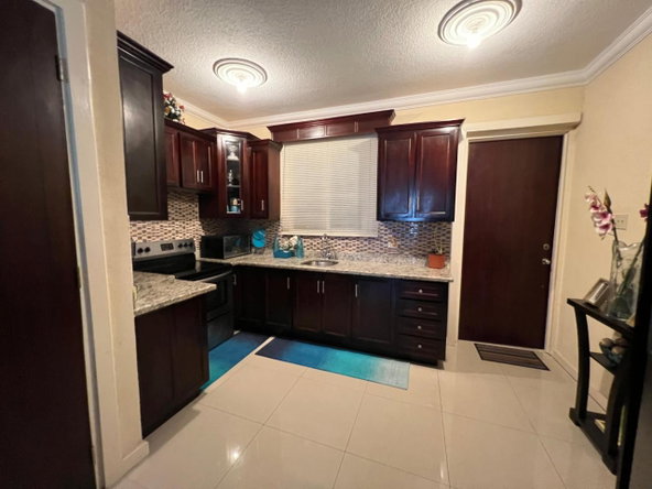 Tenth image of 23-9-11 Washington Drive, Kgn 10 in Kingston 10, St. Andrew, Jamaica - property is For Sale