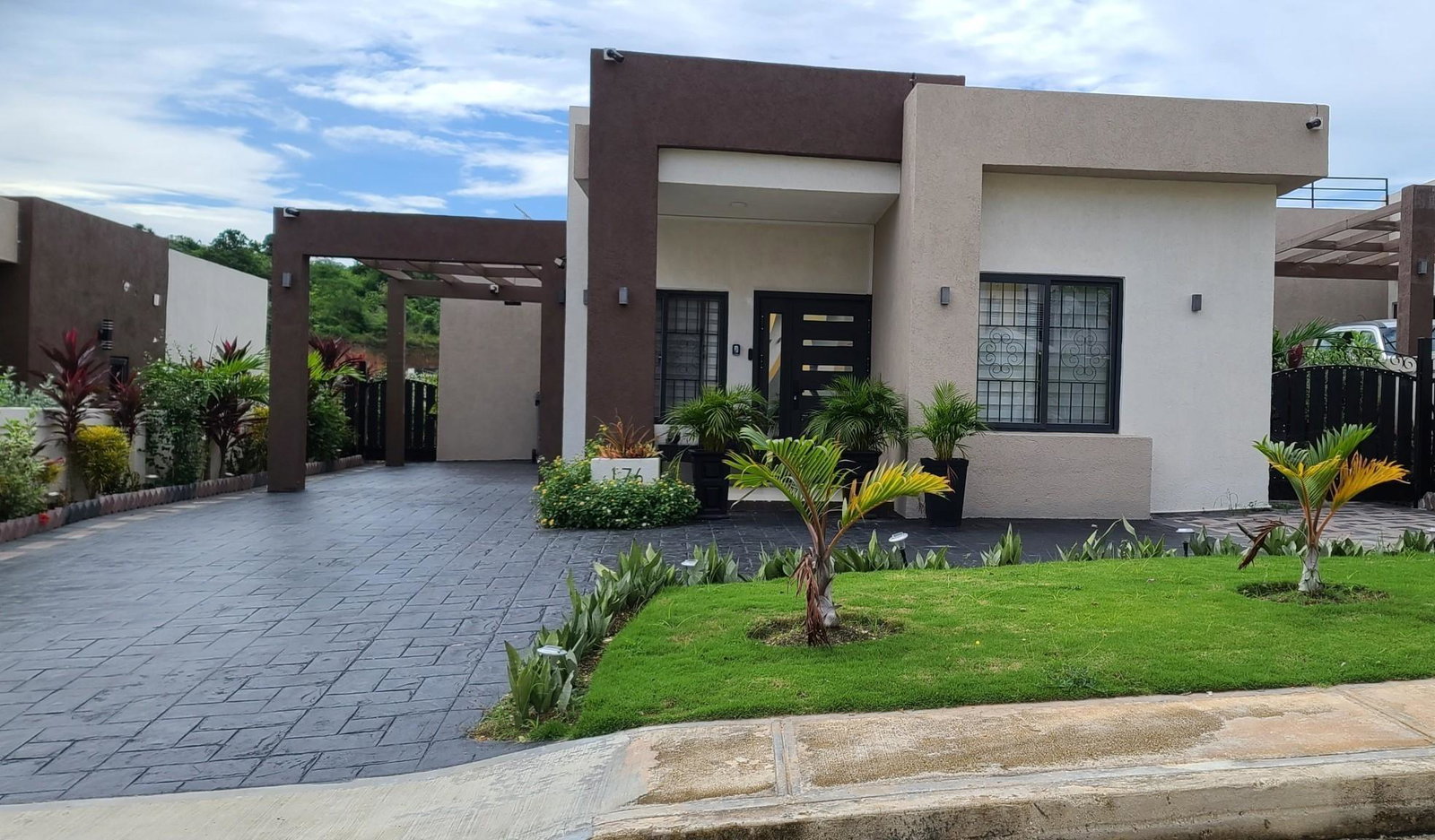 Fourth image of 176- Pyramid Point Ocho Rios s in Pyramid Heights, St. Ann, Jamaica - property is For Sale
