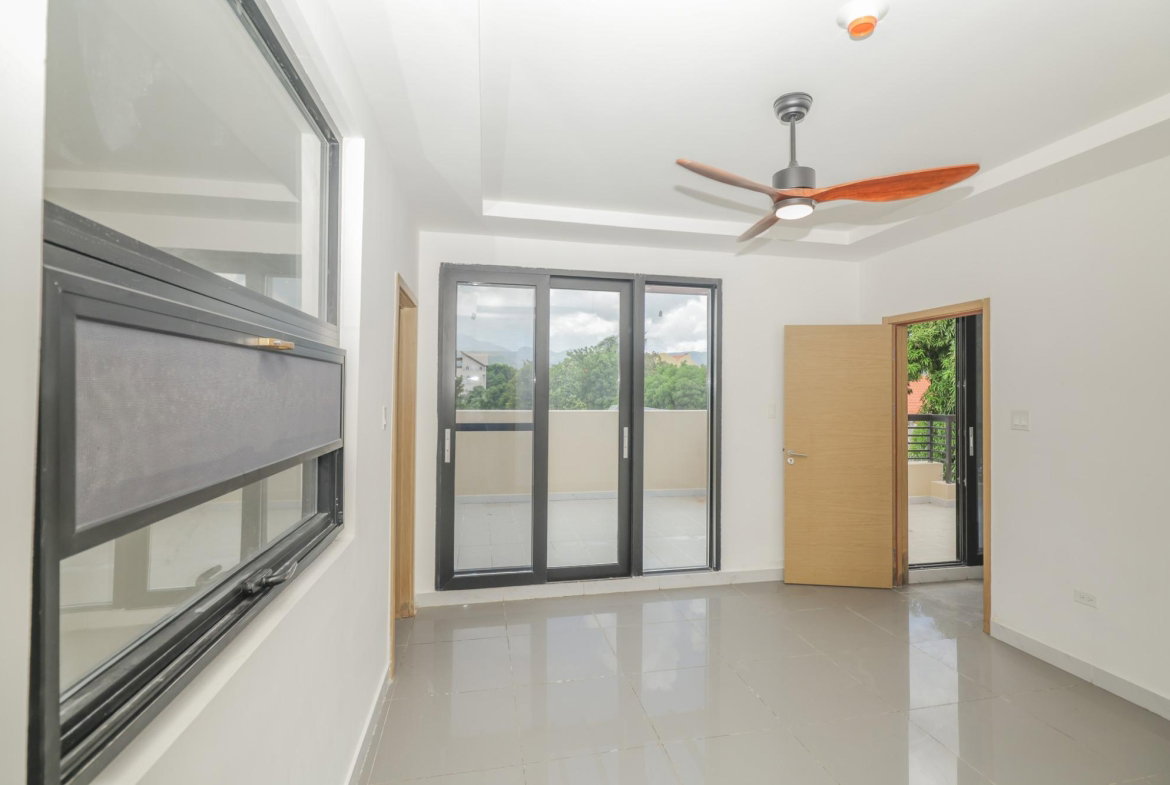 Fourteenth image of 5-4 Sandhurst Crescent in Kingston 6, St. Andrew, Jamaica - property is For Sale