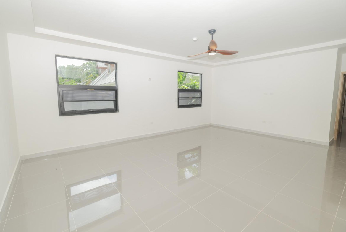 Seventh image of 7-4 Sandhurst Crescent in Kingston 6, St. Andrew, Jamaica - property is For Sale