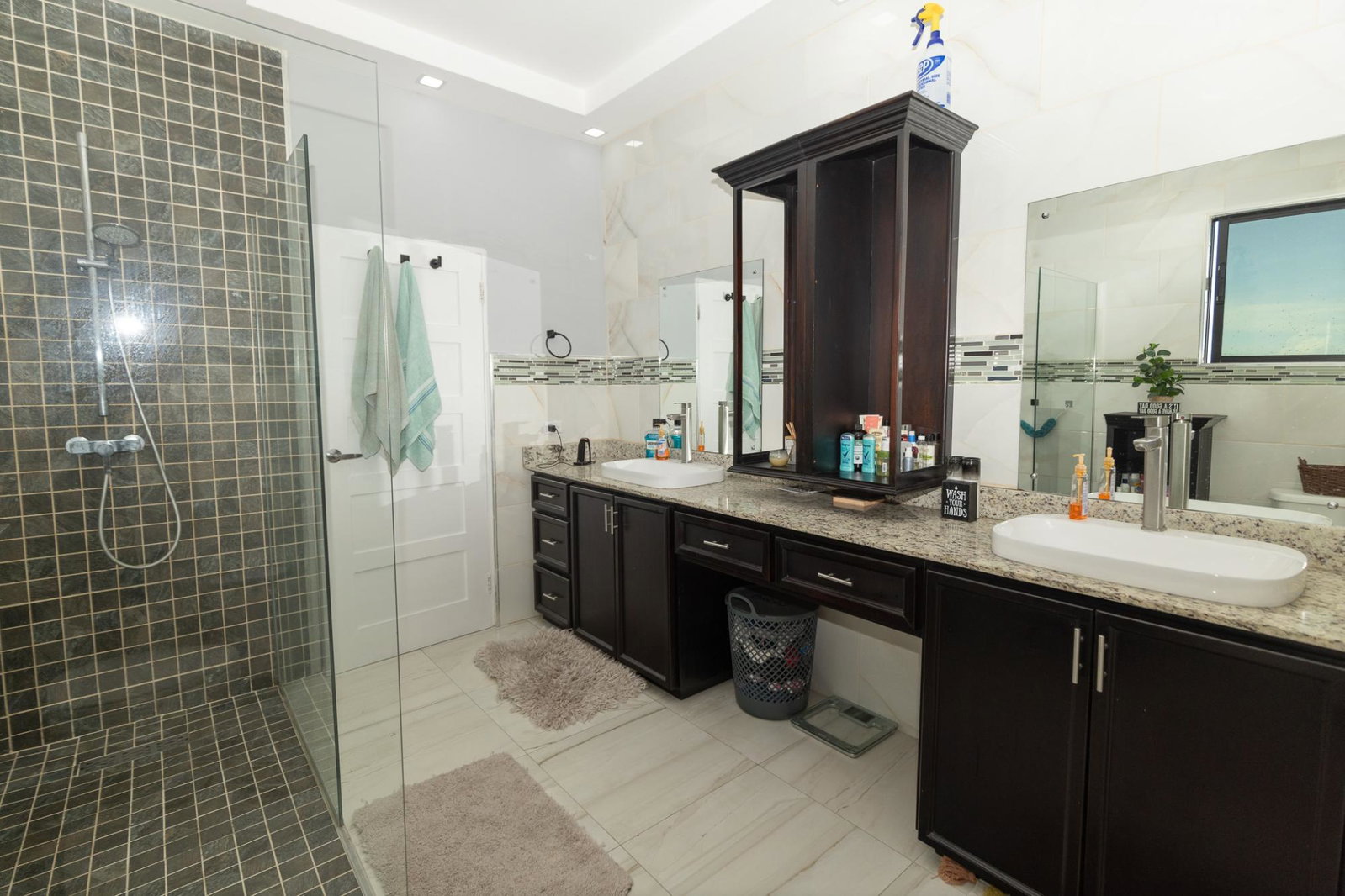 Sixth image of 7 Sunset Drive in CONSTANT SPRING, St. Andrew, Jamaica - property is For Sale