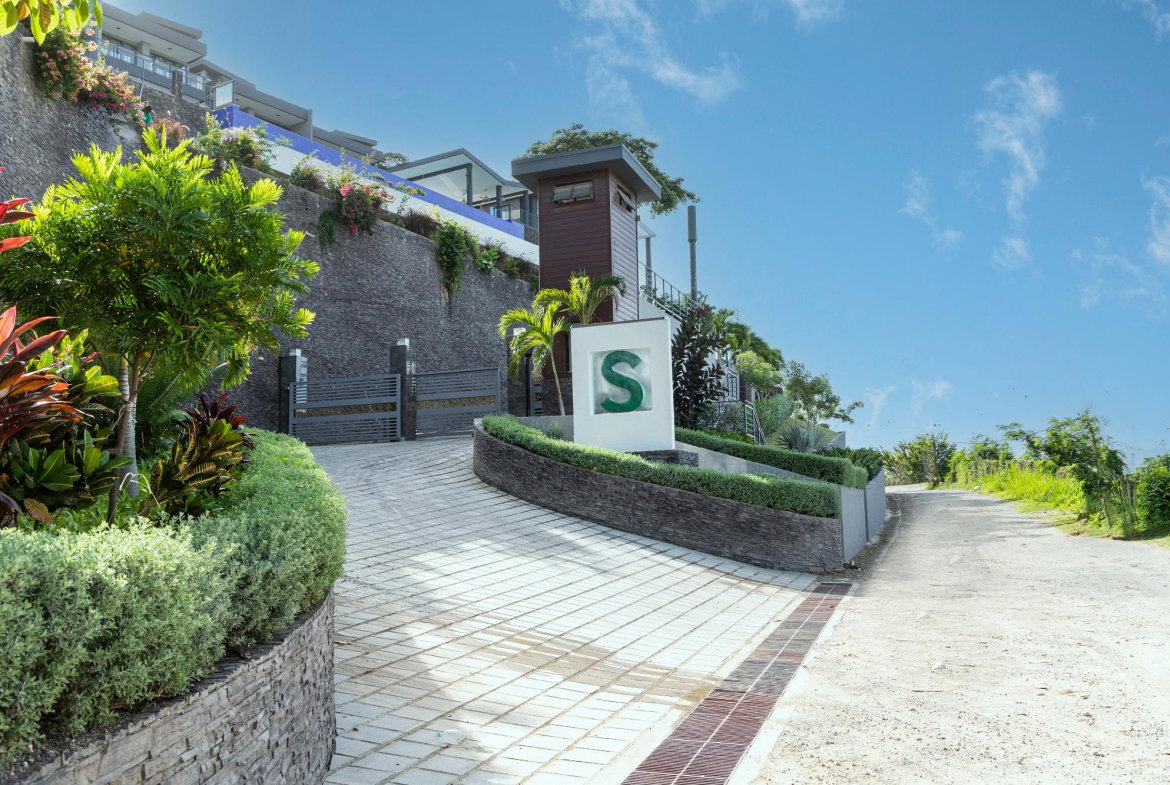 First image of ph 19-spyglass Jack's Hill in Jacks Hill, St. Andrew, Jamaica - property is For Sale