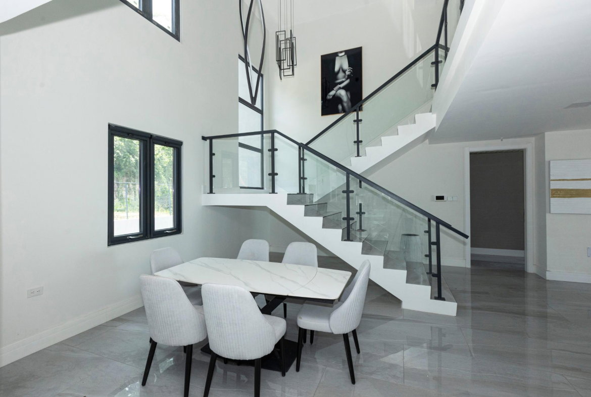 Fifteenth image of ph 19-spyglass Jack's Hill in Jacks Hill, St. Andrew, Jamaica - property is For Sale