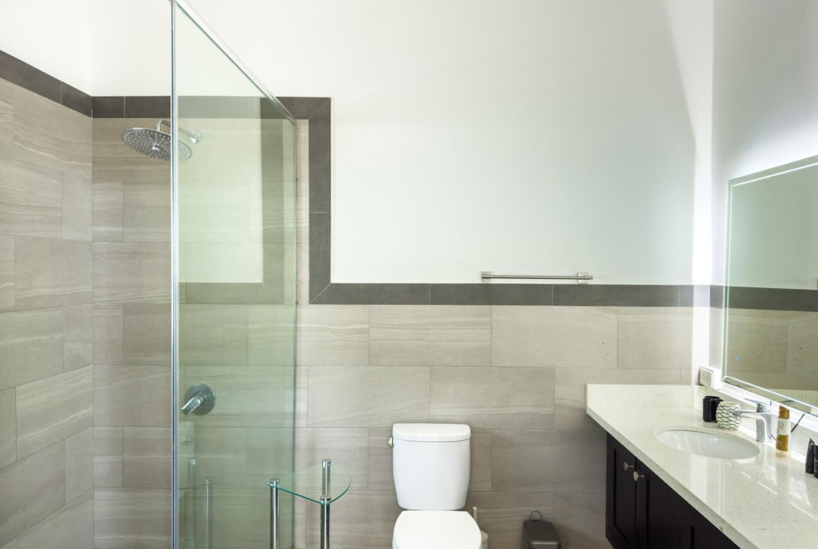 Eleventh image of 25-5 Degenhart Close in Kingston 6, St. Andrew, Jamaica - property is For Sale