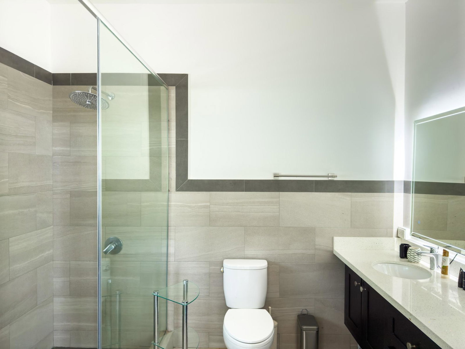 Eleventh image of 25-5 Degenhart Close in Kingston 6, St. Andrew, Jamaica - property is For Sale