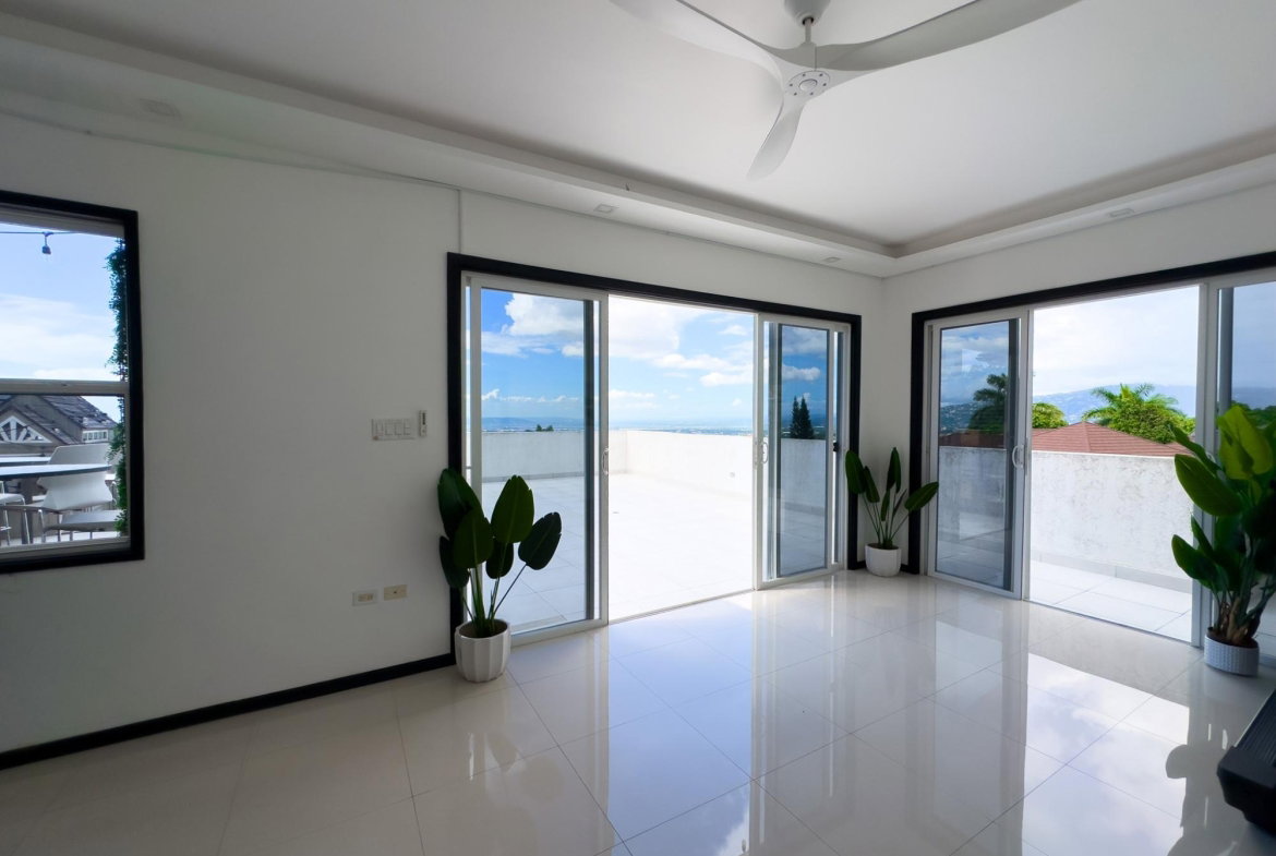 Ninth image of 25-5 Degenhart Close in Kingston 6, St. Andrew, Jamaica - property is For Sale