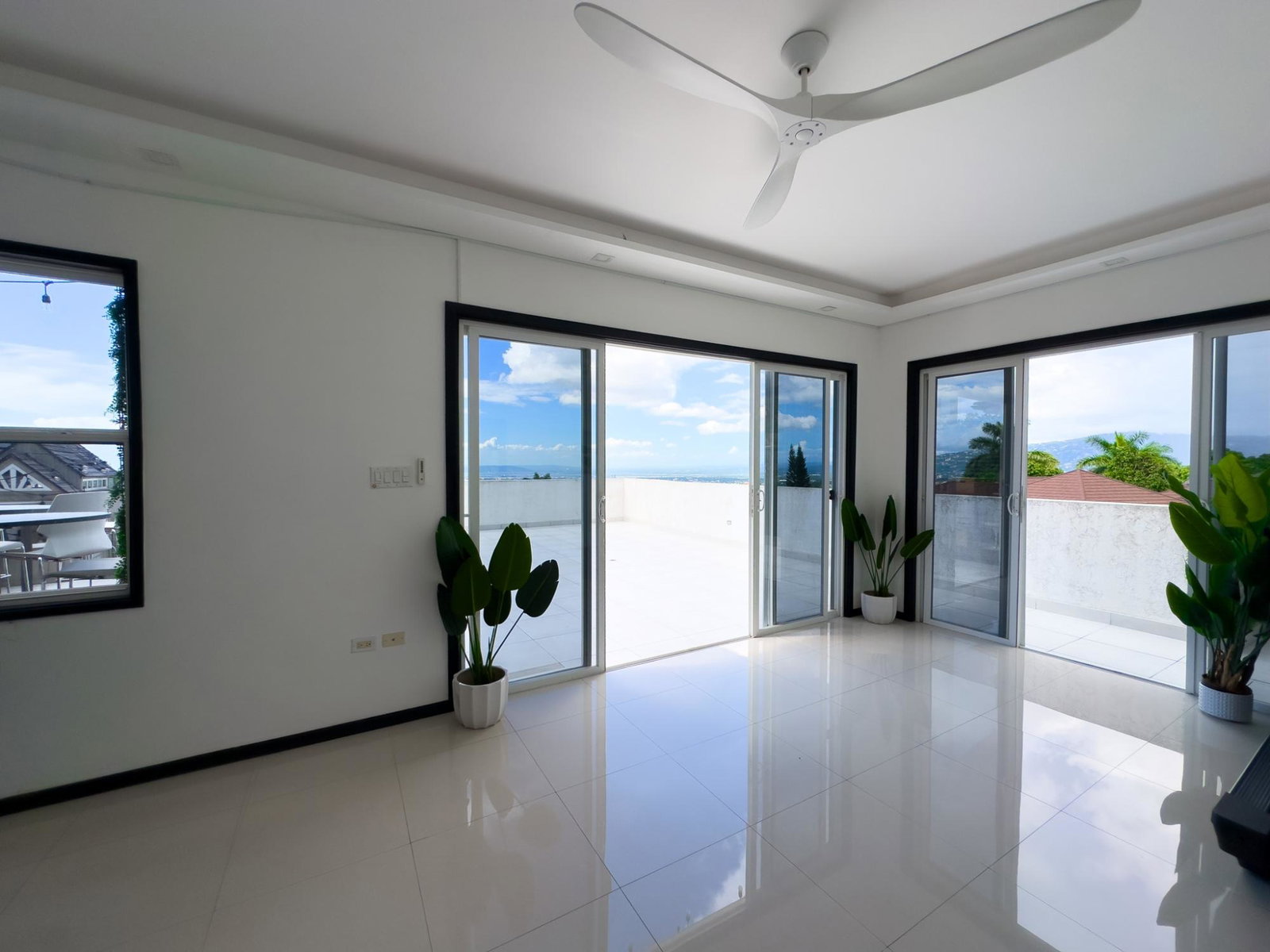 Ninth image of 25-5 Degenhart Close in Kingston 6, St. Andrew, Jamaica - property is For Sale