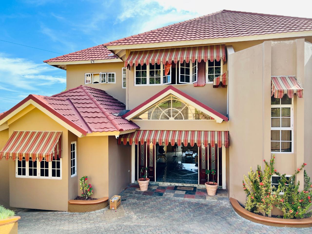 Twelfth image of 12 Belgrade Loop, Kgn 8 in Kingston 8, St. Andrew, Jamaica - property is For Sale
