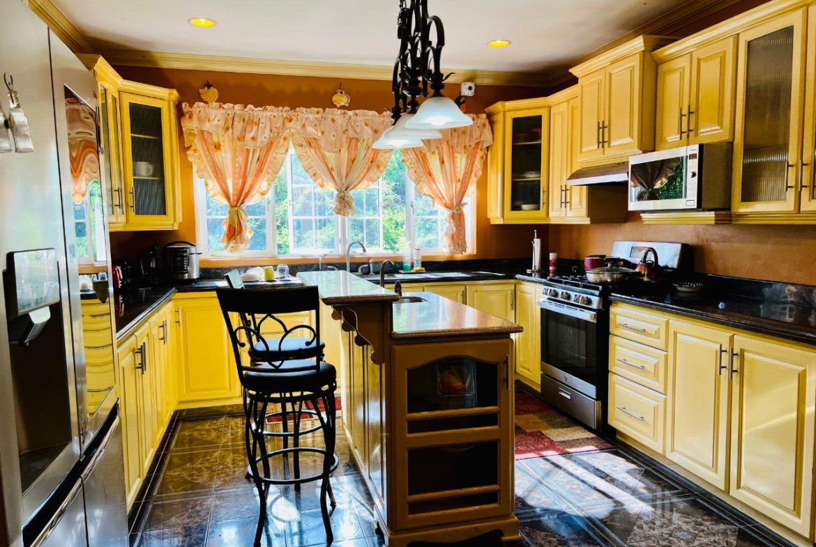 Nineteenth image of 12 Belgrade Loop, Kgn 8 in Kingston 8, St. Andrew, Jamaica - property is For Sale