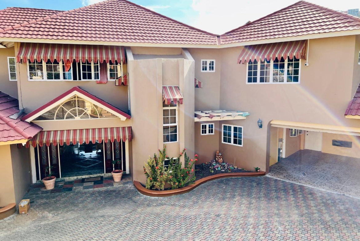 Eighth image of 12 Belgrade Loop, Kgn 8 in Kingston 8, St. Andrew, Jamaica - property is For Sale