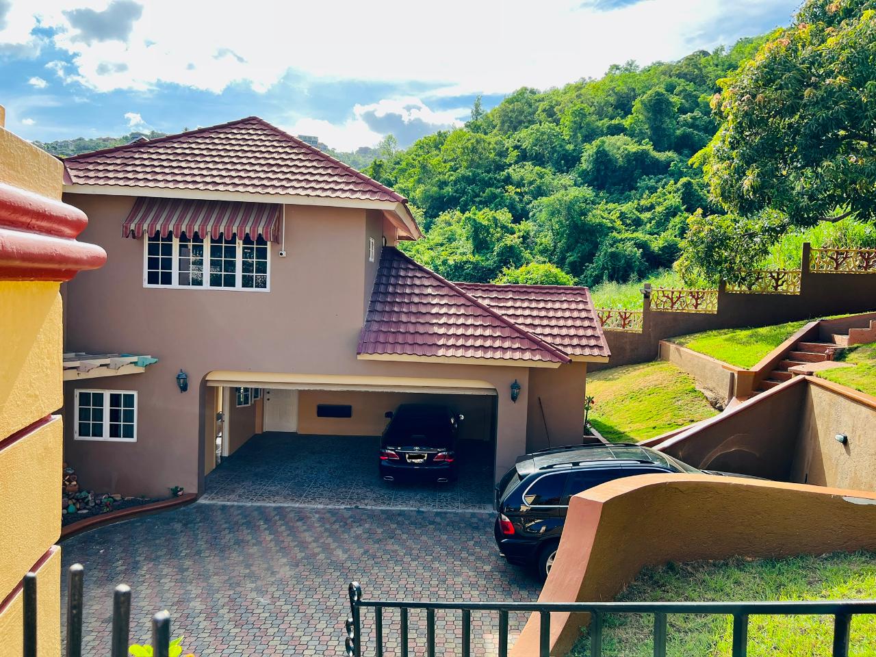 Tenth image of 12 Belgrade Loop, Kgn 8 in Kingston 8, St. Andrew, Jamaica - property is For Sale