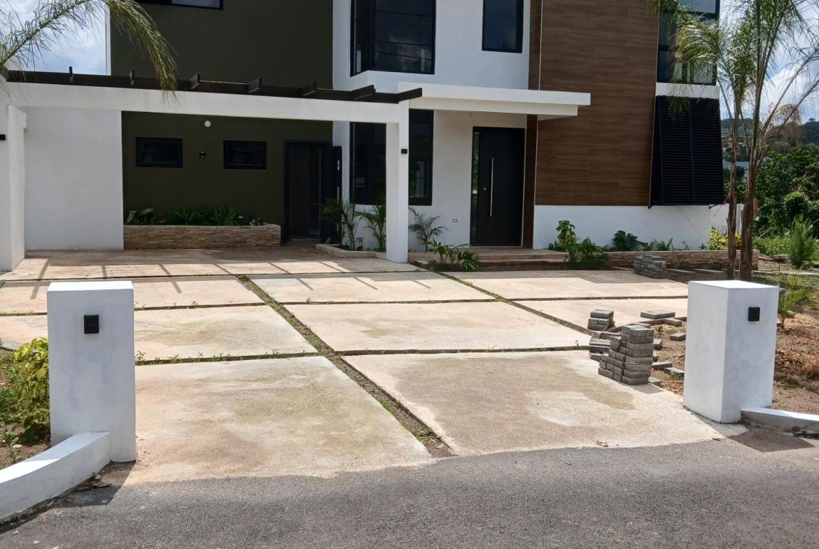 Twenty-Fourth image of 3b-22 West Road in Mandeville, Manchester, Jamaica - property is For Sale