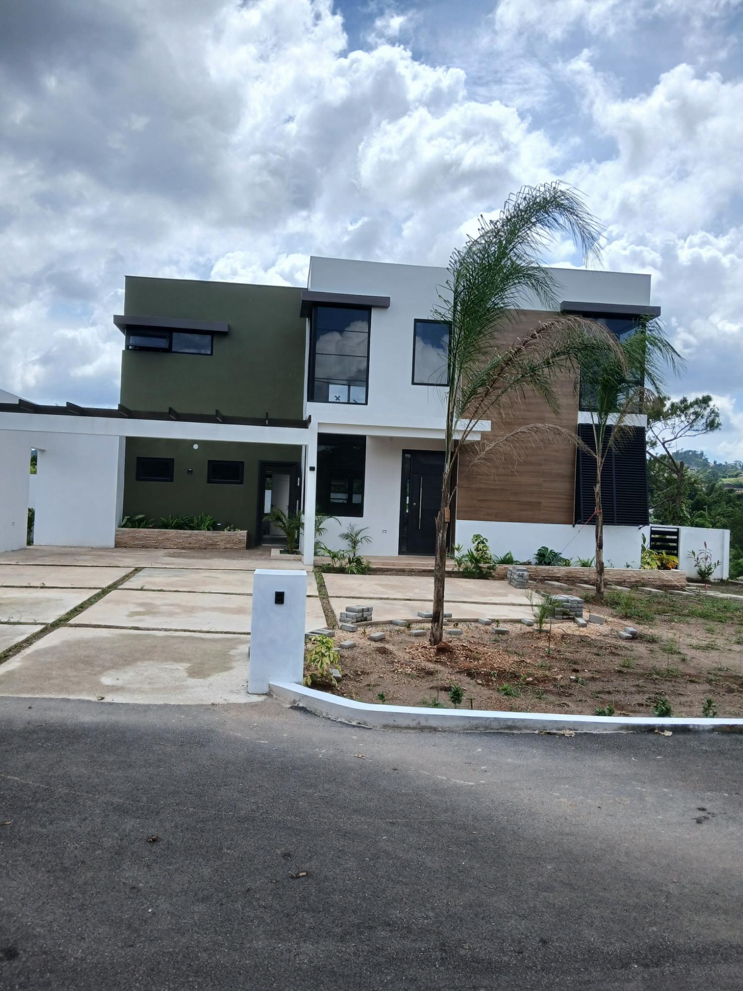First image of 3b-22 West Road in Mandeville, Manchester, Jamaica - property is For Sale