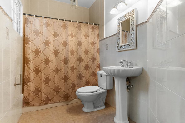 Eleventh image of 18 West Norbrook Heights dr in Kingston 8, St. Andrew, Jamaica - property is For Sale