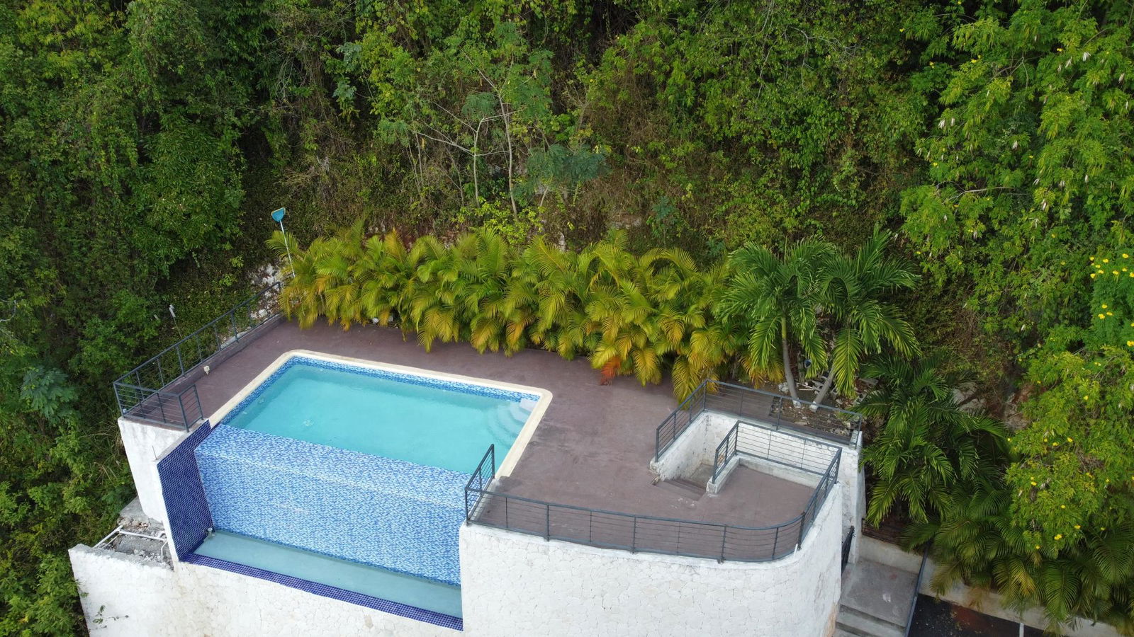 Luxury-Penthouse-for-Sale-in-Upper-Kirkland-Heights-Jamaica Twenty-Fifth image of 7-7 Kirkland Close in Kingston 19, St. Andrew, Jamaica - property is For Sale