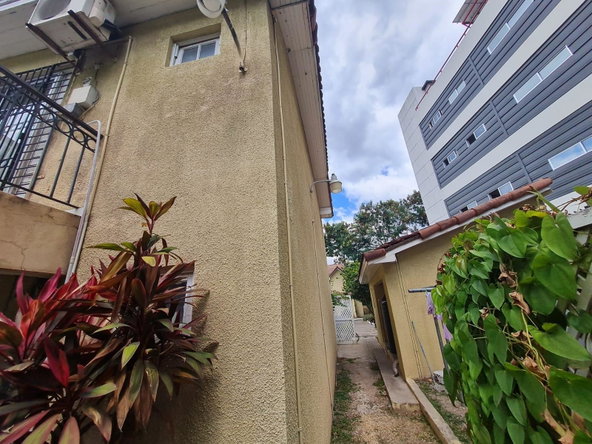 Third image of 14-la Venture 10 11 Richings Avenue in Kingston 6, St. Andrew, Jamaica - property is For Sale
