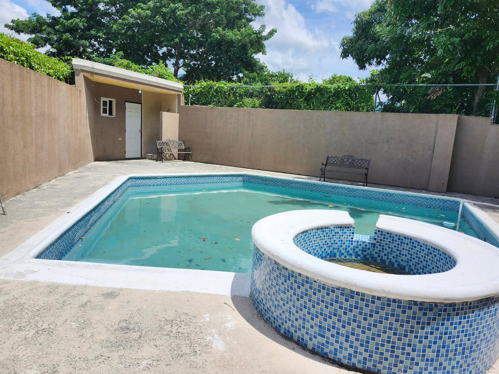 Sixteenth image of 4-8 Washington Drive, Kgn 10 in Kingston 10, St. Andrew, Jamaica - property is For Sale