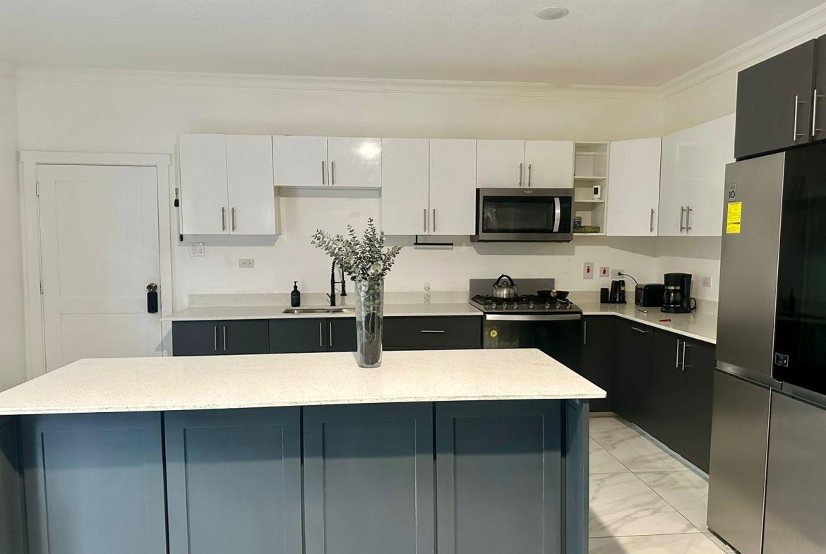 First image of 220 Red Hills Road in Red Hills, St. Andrew, Jamaica - property is For Sale
