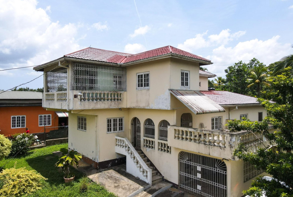 Eleventh image of Linstead Main Road in Bog Walk, St. Catherine, Jamaica - property is For Sale