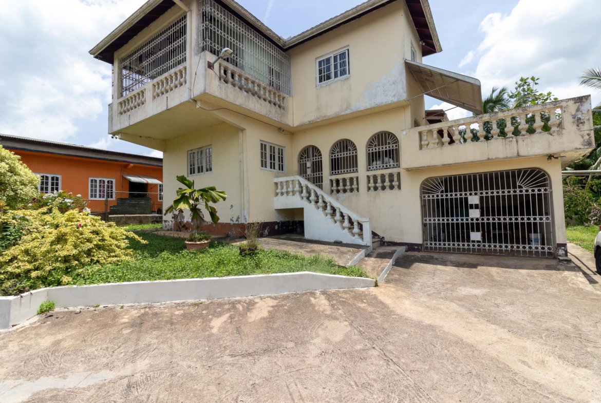 First image of Linstead Main Road in Bog Walk, St. Catherine, Jamaica - property is For Sale