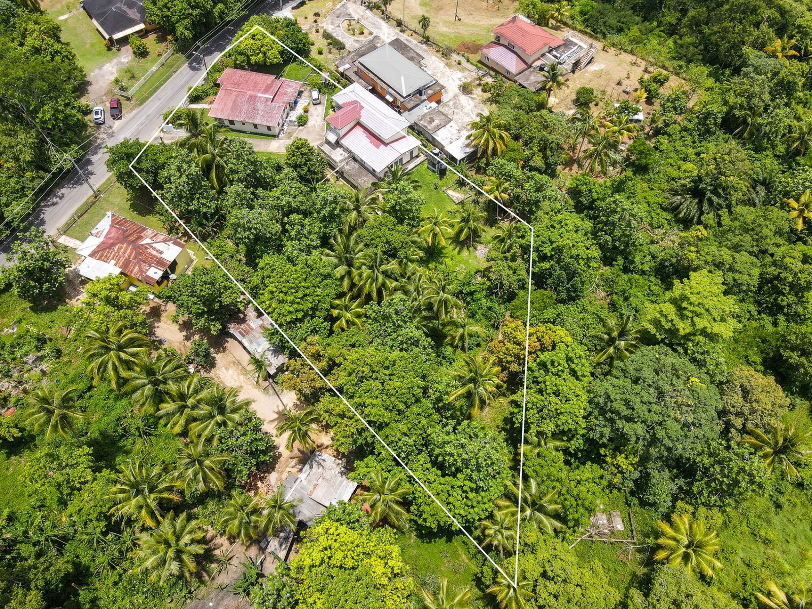 Thirteenth image of Linstead Main Road in Bog Walk, St. Catherine, Jamaica - property is For Sale