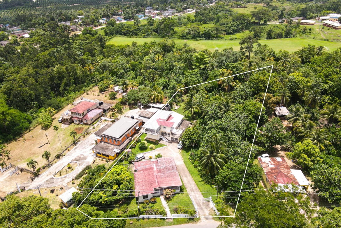 Fifteenth image of Linstead Main Road in Bog Walk, St. Catherine, Jamaica - property is For Sale