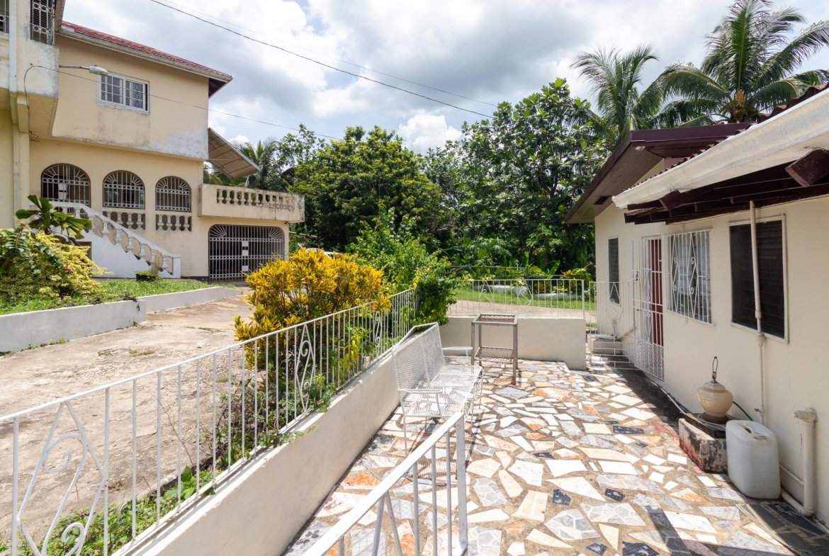 Nineteenth image of Linstead Main Road in Bog Walk, St. Catherine, Jamaica - property is For Sale