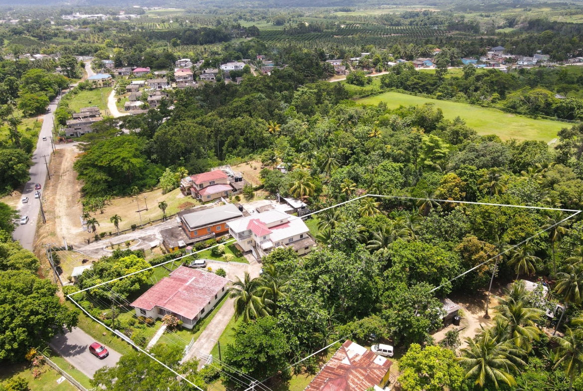 Third image of Linstead Main Road in Bog Walk, St. Catherine, Jamaica - property is For Sale