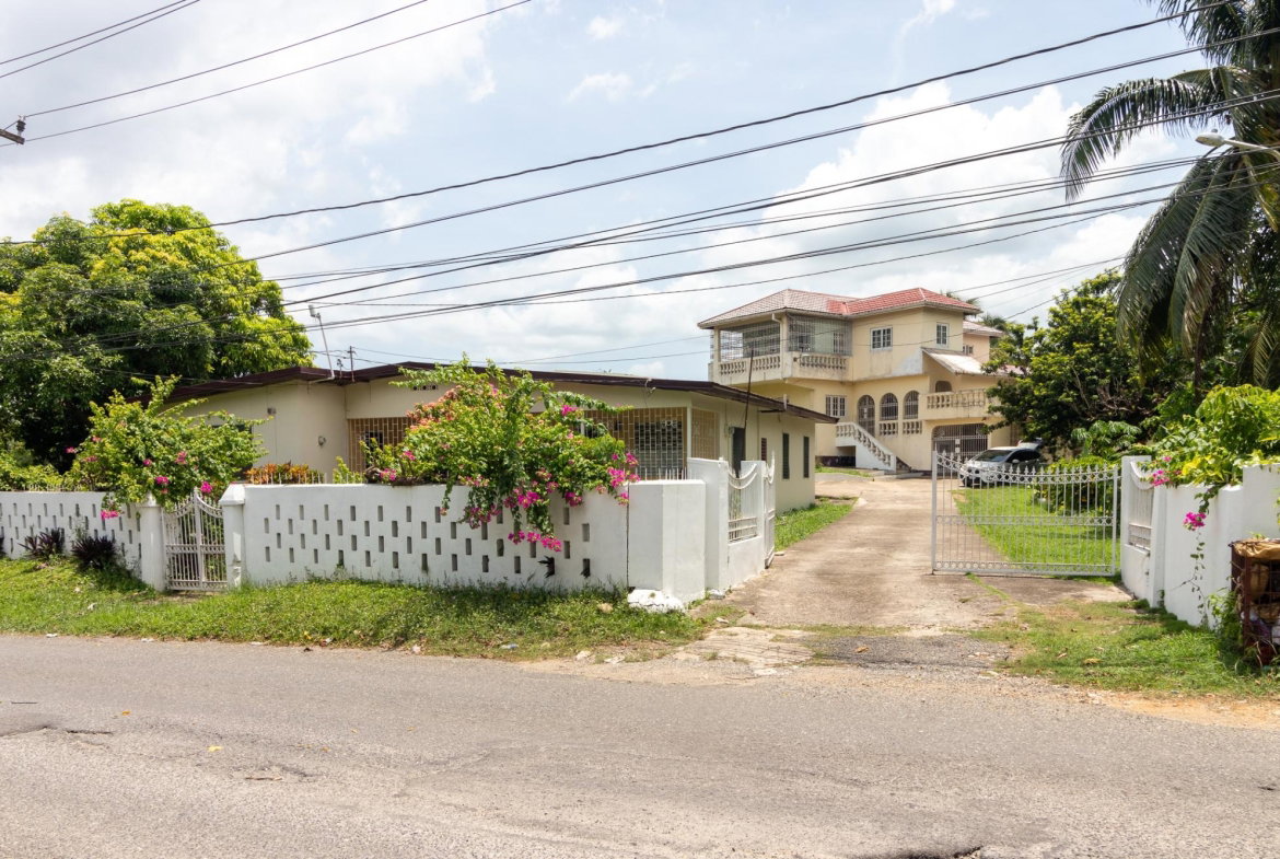 Twenty-First image of Linstead Main Road in Bog Walk, St. Catherine, Jamaica - property is For Sale