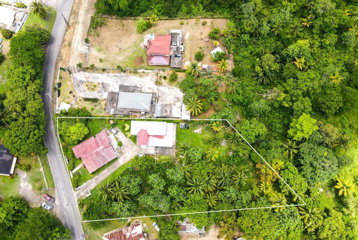 Fourth image of Linstead Main Road in Bog Walk, St. Catherine, Jamaica - property is For Sale