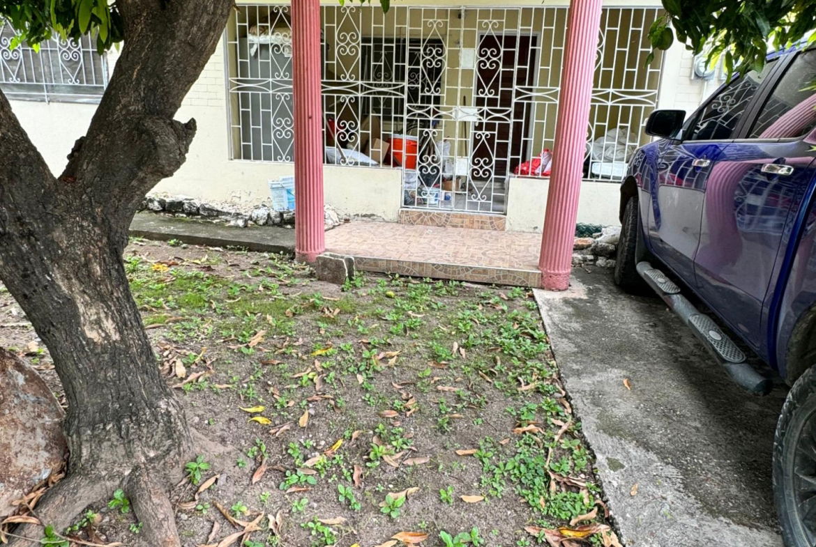 Third image of 14 Retreat Drive in Kingston 10, St. Andrew, Jamaica - property is For Sale