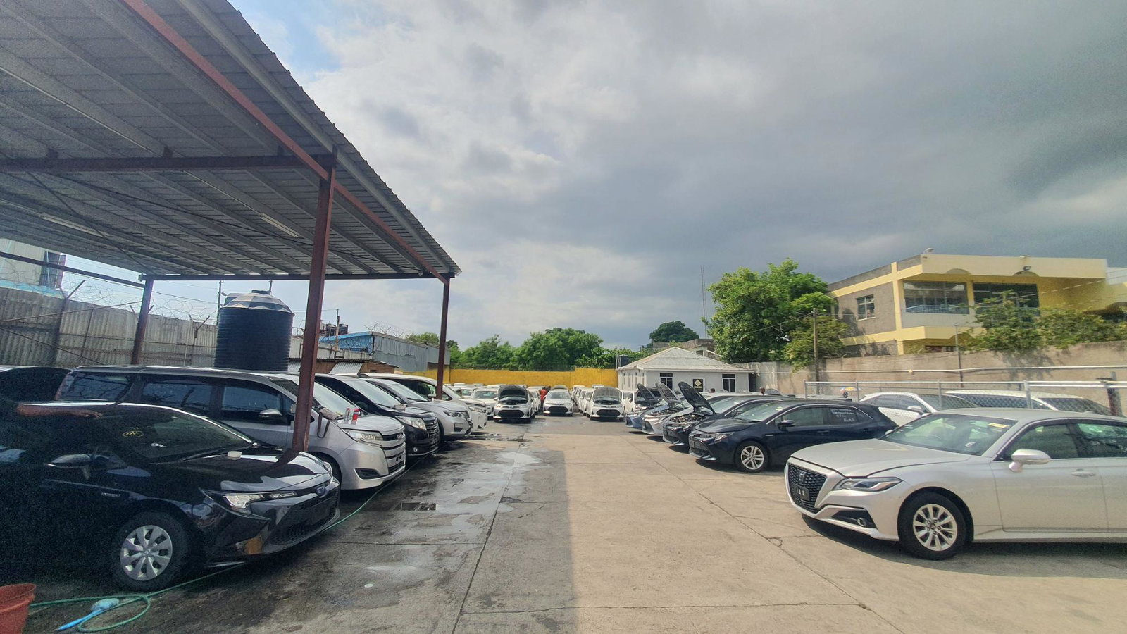 Eighth image of 23 1/2 Brentford rd (studio One Blvd) in Kingston 5, St. Andrew, Jamaica - property is For Sale