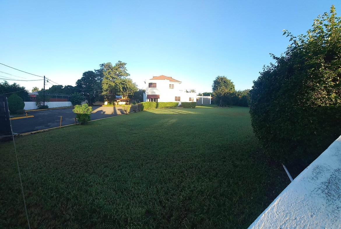 Fifth image of 3 Haughton Avenue, Kingston 10 in NEW KINGSTON, St. Andrew, Jamaica - property is For Sale