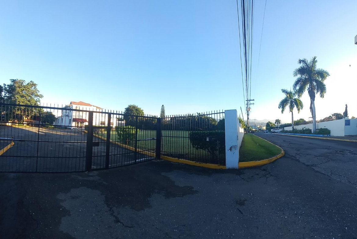 Sixth image of 3 Haughton Avenue, Kingston 10 in NEW KINGSTON, St. Andrew, Jamaica - property is For Sale