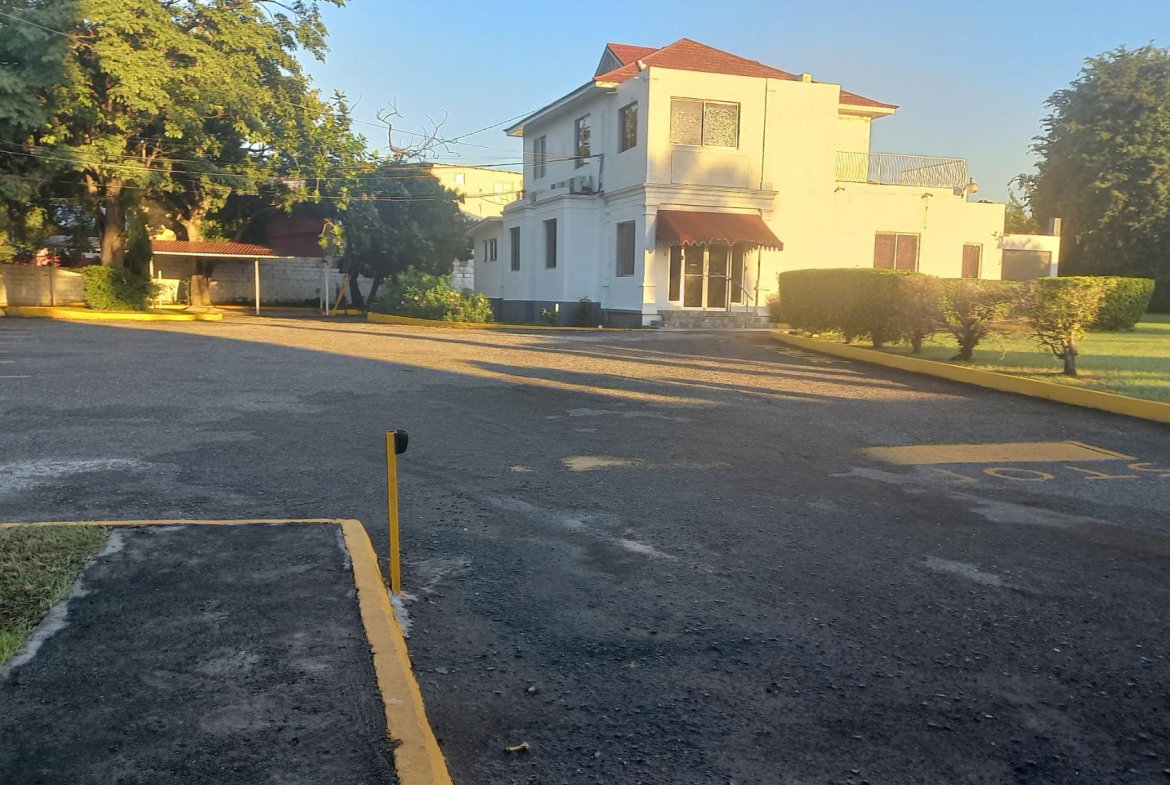 Eighth image of 3 Haughton Avenue, Kingston 10 in NEW KINGSTON, St. Andrew, Jamaica - property is For Sale